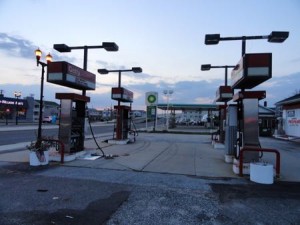 Long-vacant Getty and BP gas stations at the foot of the Ninth Street Bridge in Ocean City, NJ would be subject to a new abandoned properties ordinance approved by City Council on Thursday, April 14