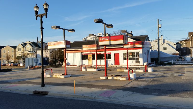 Plans call for the old Getty gas station at the corner of Ninth Street and Bay Avenue to be demolished and turned into a park.