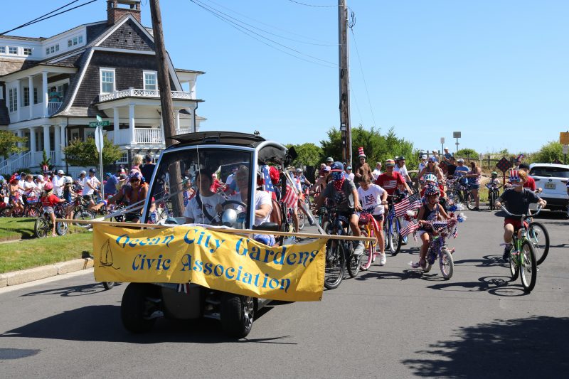 Ocean City celebrates the 4th of July in a festive way | Fashion 1.4 Fourth of July Parade Begins