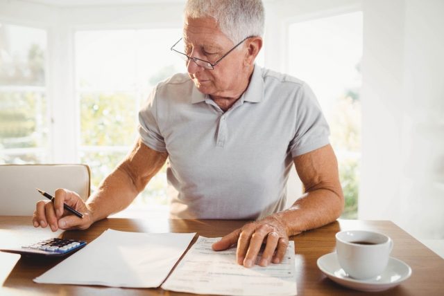Tony Cross of Edmond, Oklahoma, Explores Tax-Advantaged Investing Strategies for Retirees